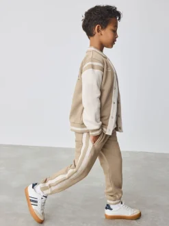 Baker by Ted Baker Beige Sable Varsity Jacket T-Shirt et Joggings Ensemble 3 pièces