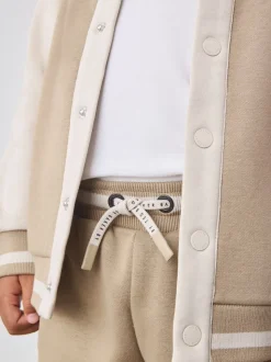 Baker by Ted Baker Beige Sable Varsity Jacket T-Shirt et Joggings Ensemble 3 pièces