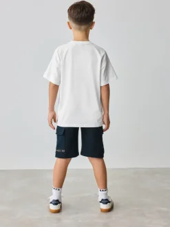 Baker by Ted Baker ensemble t-shirt et short cargo à motif graphique