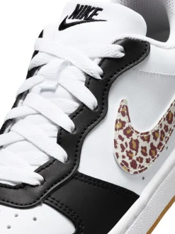 Baskets basses Nike Youth Court Borough