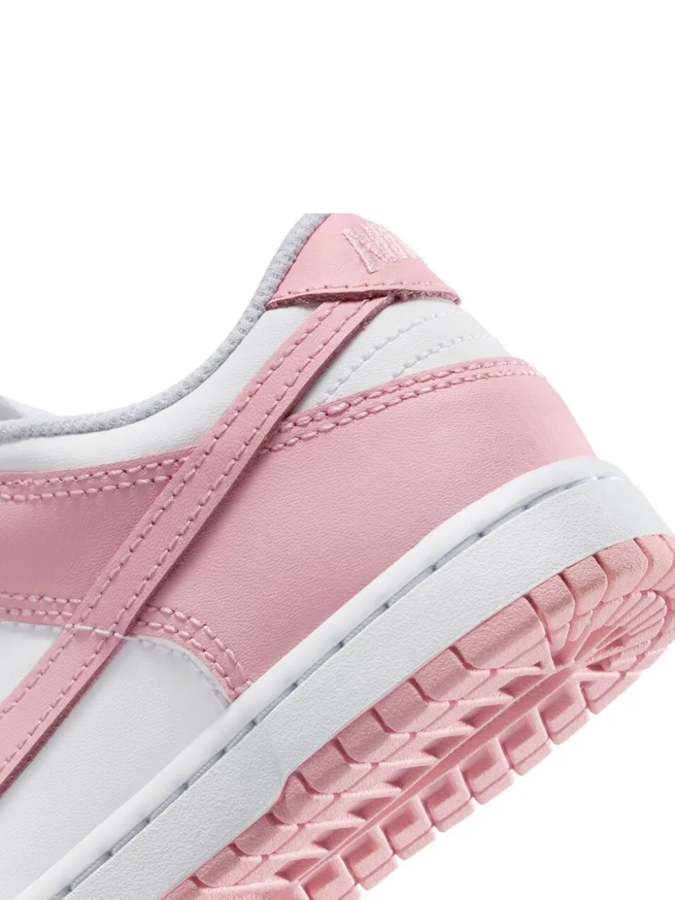 Blanc/rose doux moyen - Nike Junior Dunk Low Trainers