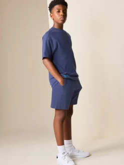 Bleu marine - Ensemble t-shirt et short texturé Manchester Courts (3-16ans)