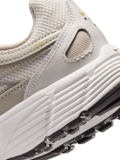 Crème/doré - Baskets P-6000 Nike