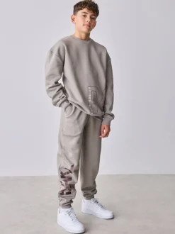 Gris de charbon de bois - Ensemble Baker by Ted Baker Sweat-shirt et Survêtement oversize à imprimé graphique lettre