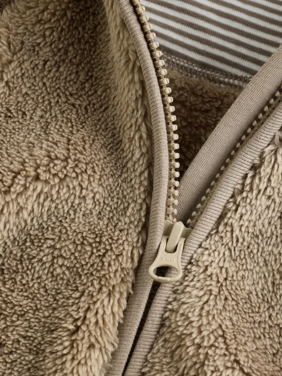 Marron mink - Combinaison bébé en polaire