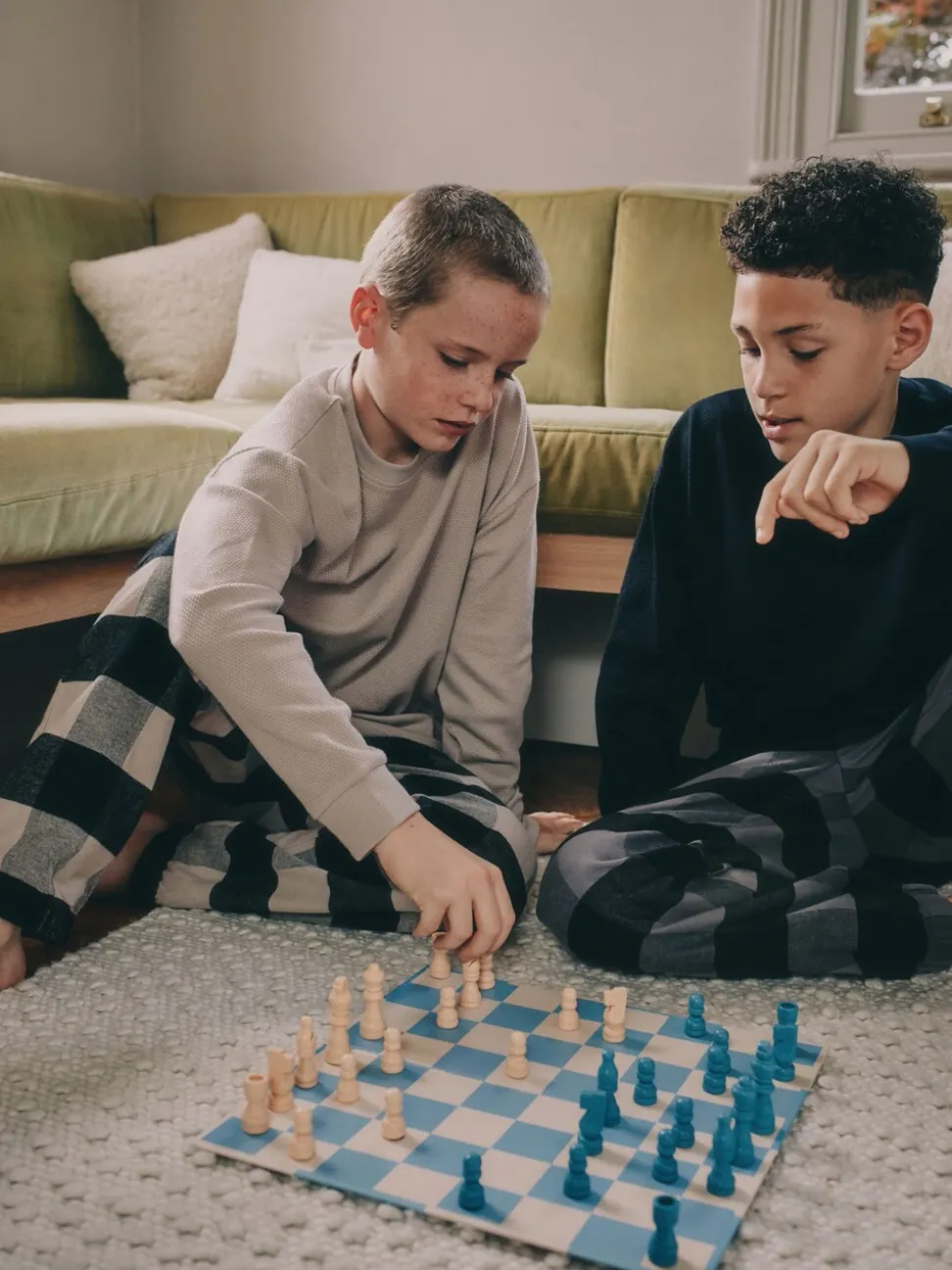 Noir/Gris - Lot de 2 pyjamas en tissu à carreaux à manches longues (3-16ans)