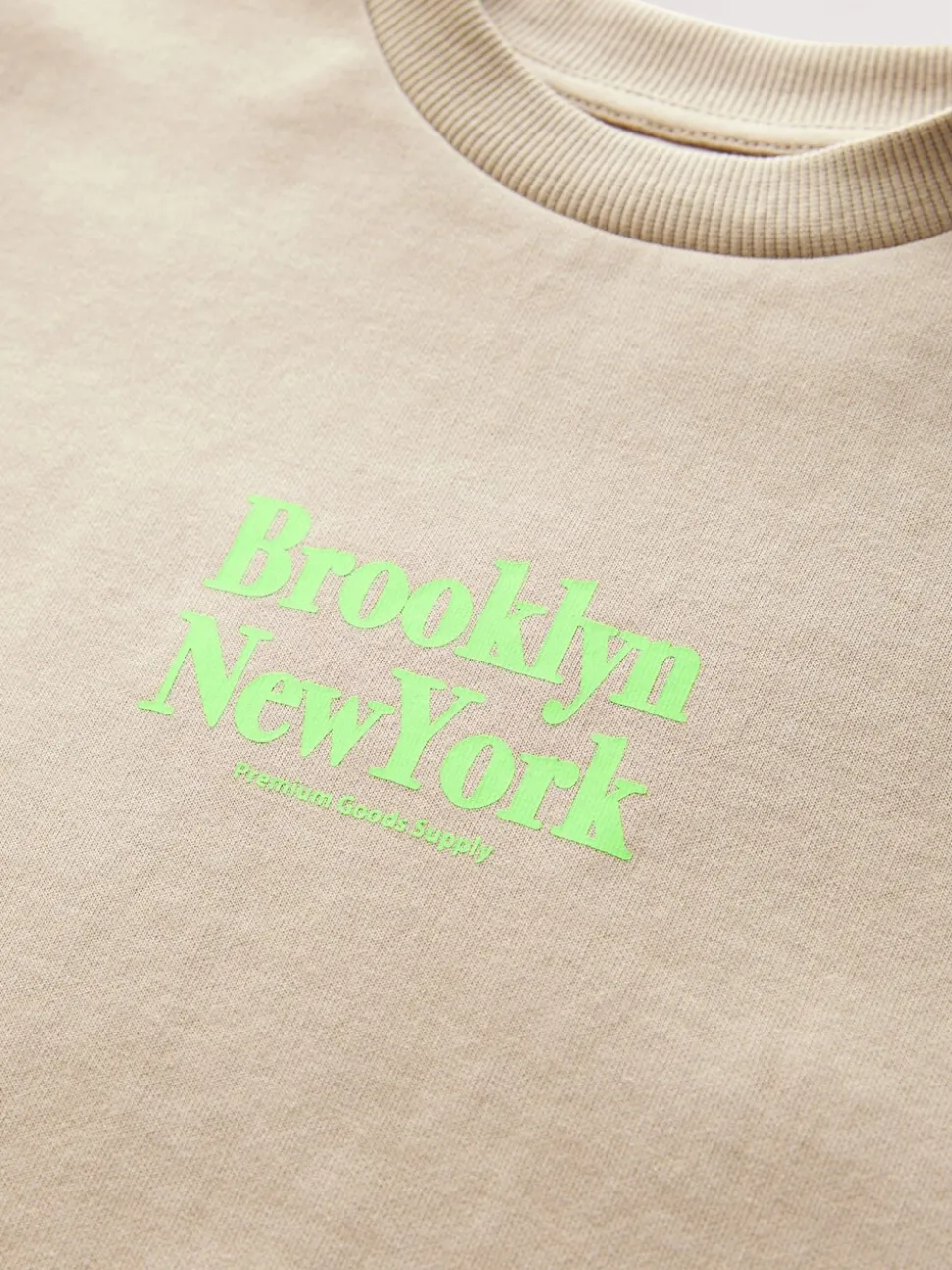 Pierre Brooklyn - T-shirt graphique Imprimé Heavyweight Manchester Courts (3-16ans)