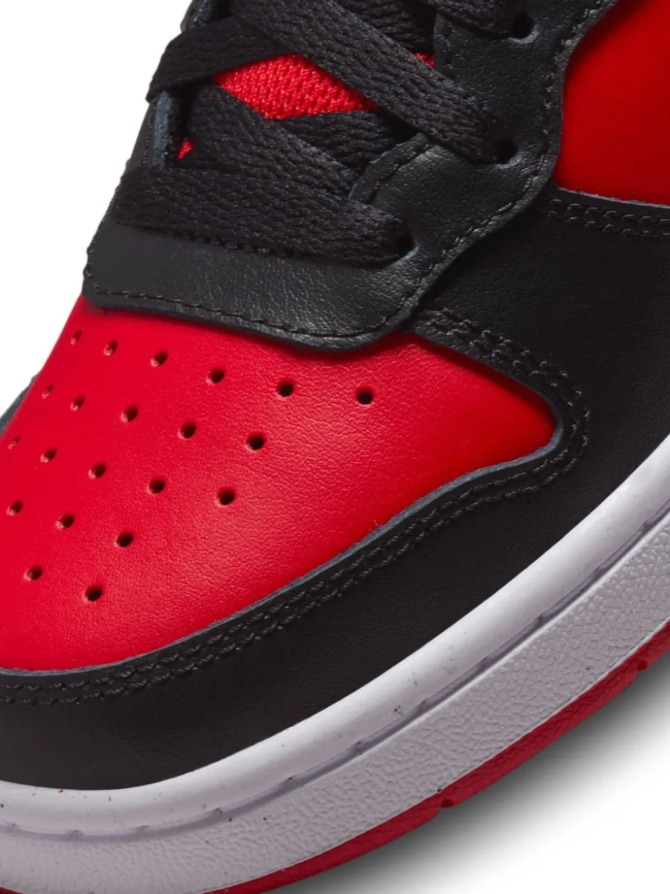 Rouge/Noir - Baskets mi-Baskets du tribunal de Nike pour adolescents